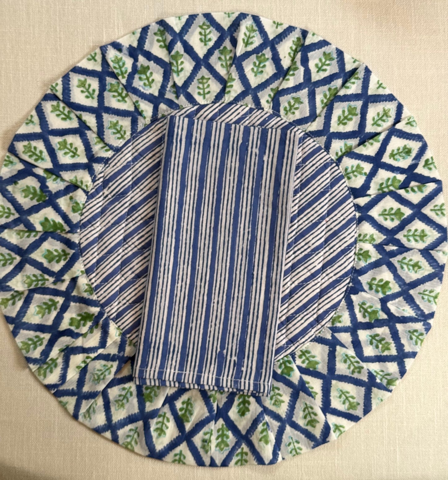 Round Blue Placemats with Frill - Set of 4